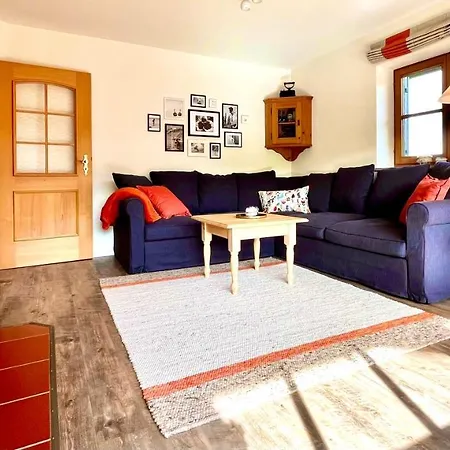 Appartement Wunderschoene Mit Balkon Und Blick Auf Alpen