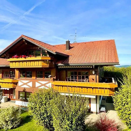 Wunderschoene Mit Balkon Und Blick Auf Alpen 아파트